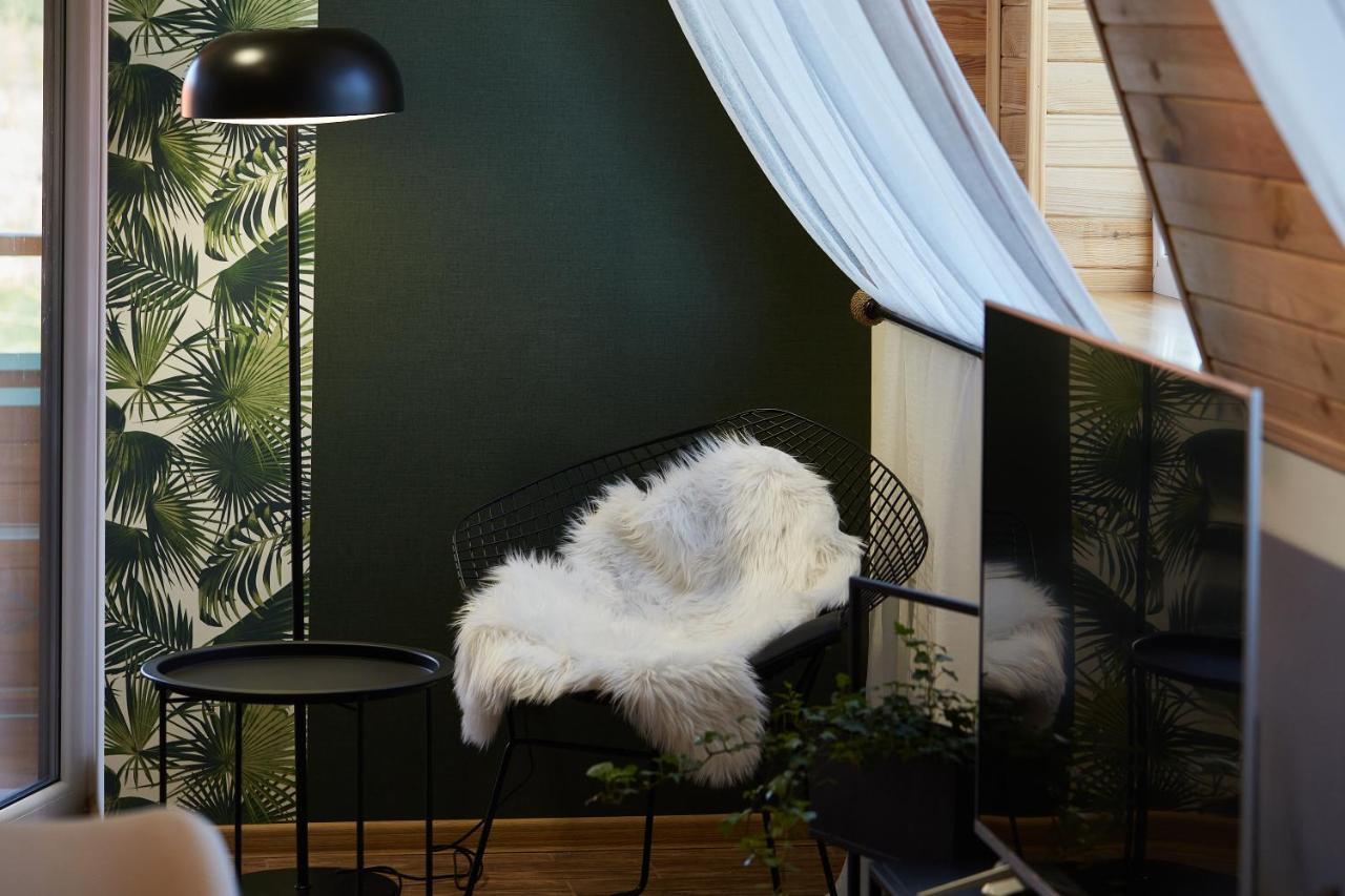 Scandinavian Hygge Canyon View Lounge Apartment