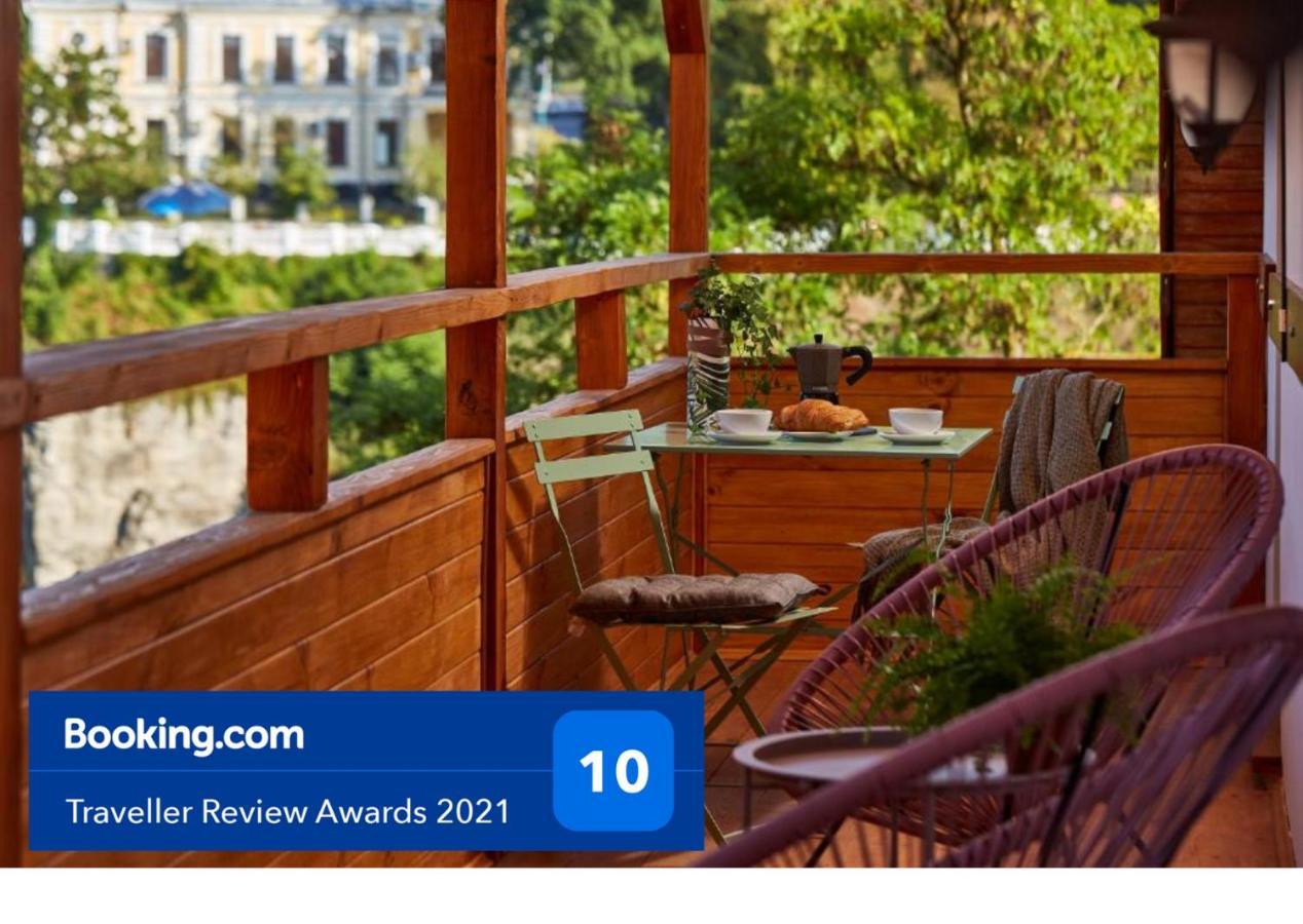 Scandinavian Hygge Canyon View Lounge Apartment Kamianets-Podilskyi